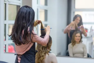 Artistry Meets Elegance: Molecule Salon's Range of Beauty Services