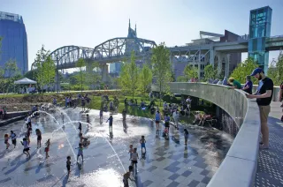 🌞 Chill, Play, and Soak in the Views: A Day at Cumberland Park Nashville