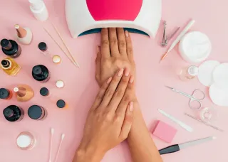 Lámparas de Uñas, Cuál es Mejor: ¿Neón o LED?