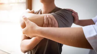 Our Guide to Finding the Right Physical Therapist in Freehold, NJ