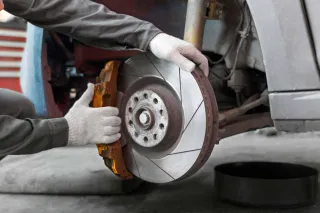 When to Replace Versus Repair Your Brake Rotors