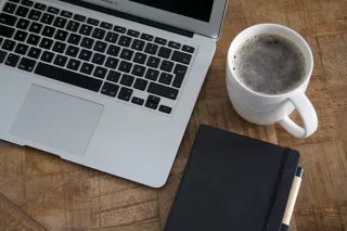 Should you go niche-less or go in a specific vertical?