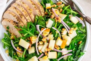 Pear Arugula Salad with Chicken
