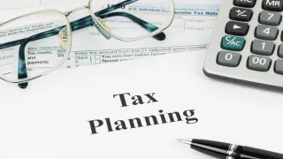 Why tax planning mid-year is just as important as year-end tax planning.