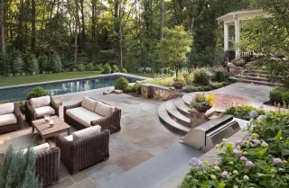 Creating a Functional Outdoor Living Space: A Comprehensive Guide
