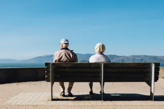 5 Signs It's Time to Consider Memory Care for Your Loved One