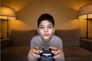 7.5 Hours a Day:
The Screen Time Crisis
We are Sleepwalking into...