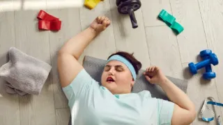 Late Night Workouts: Friend or Foe for Peri/Menopausal Women?