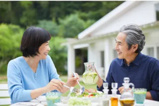 Benefits Of Mediterranean And Low-Fat Diet Programs In Those At Risk Of CVD