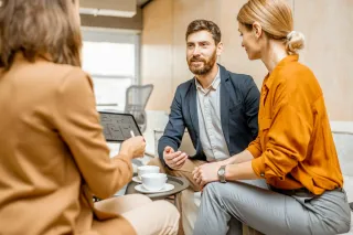 How a Sydney Mortgage Advisor Helps With Loan Complications