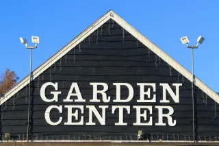 5 Strategies for Independent Garden Centers to Thrive Online