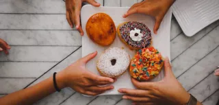 Steps to Overcome Emotional Overeating Daily