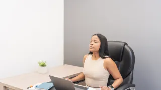 Mindfulness for Busy Professionals: 5-Minute Habits That Work