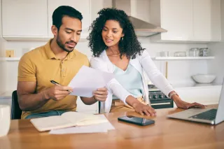 How to Upsize Without the Stress: A Step-by-Step Guide to Selling and Buying at the Same Time