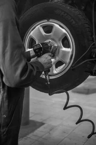 Choose the Best Tyres for Your Vehicle
