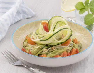 意大利青瓜麵伴牛油果醬