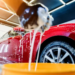 Les 5 avantages d'un détaillant professionnel pour préserver la valeur de votre voiture 🚗✨