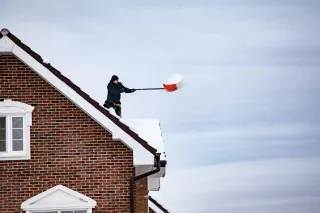 Winter Weather Impact on Haverhill Roofs and Solutions