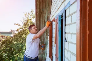 The Ultimate Guide to DIY vs. Professional House Painting: What You Need to Know