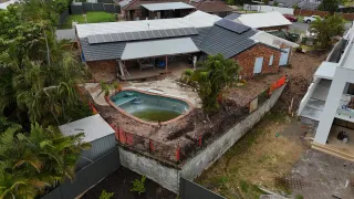 Day 34: Transforming Our 80s Gem into a Gold Coast Marvel