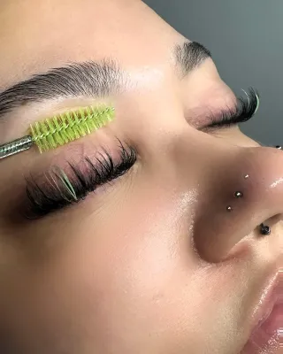 The Newest Trend in Lash Extensions: Customization and Natural Glam