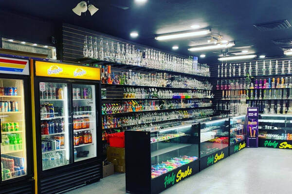 Exploring the Best Rolling Papers Available at Holy Smoke Shop