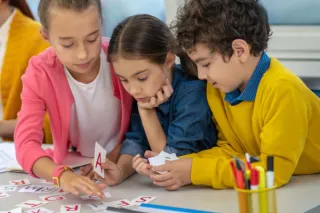Why Group Tutoring Can Have Better Results Than One-to-One Tutoring