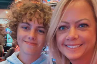 🎰 What My Son’s First Casino Trip Taught Me About Business (And Why You Need to Know When to Hold or Fold)