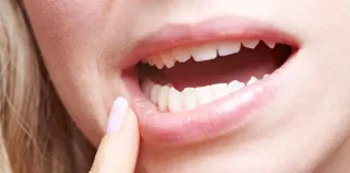 Gum Disease Warning Signs You Shouldn’t Ignore