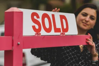 The Neighborhood Algorithm: How Consistency Builds Referrals in Real Life