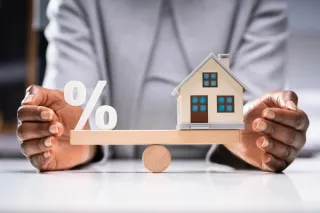“2025 Housing Market Outlook: Will Lower Rates Finally Unlock Inventory?”