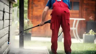 Step-by-Step Guide to Soft Washing Your House with Bleach