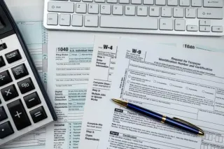 Breaking Down Payroll Taxes: Who Has to Pay?