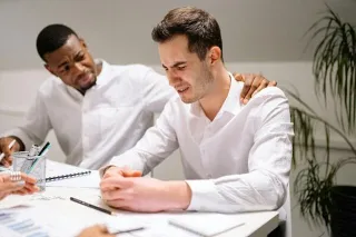 We Tackle Job Hugging: Effects on Leaders, Teams, Business