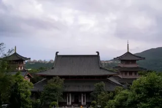What Spiritual Lessons Can We Learn from Buddhist Films?