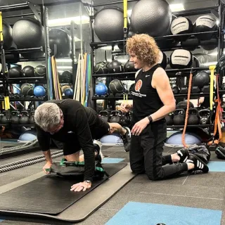 How to Choose the Right Personal Trainer After 40
