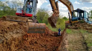 Hydro Jetting vs. Traditional Methods: What Works Best for Stubborn Clogs?