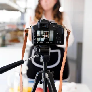 5 Reasons Medical Professionals Should Create Video Content on Social Media 2025