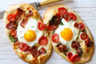 Homemade Breakfast Pizza