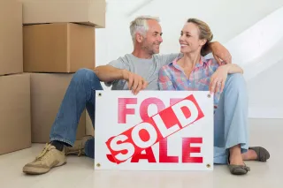 How Downsizing Changed My Life: Simple Living & Travel