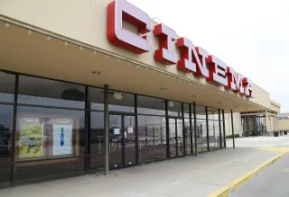 🎬 Big Screens & Bigger Fun: A Night Out at Dayton Mall Cinema