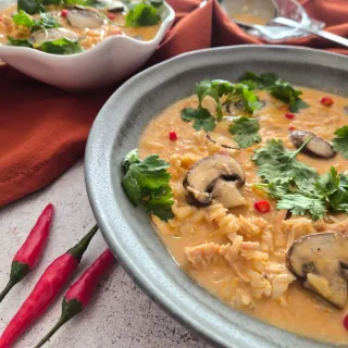 Cozy, Creamy, a Little Spicy & Done in One Pot!