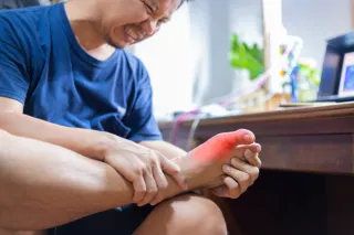 The Emotional Side of Foot Pain: Why It’s Not “All in Your Head”