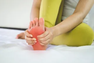 What’s Causing Pain on the Top of My Foot?