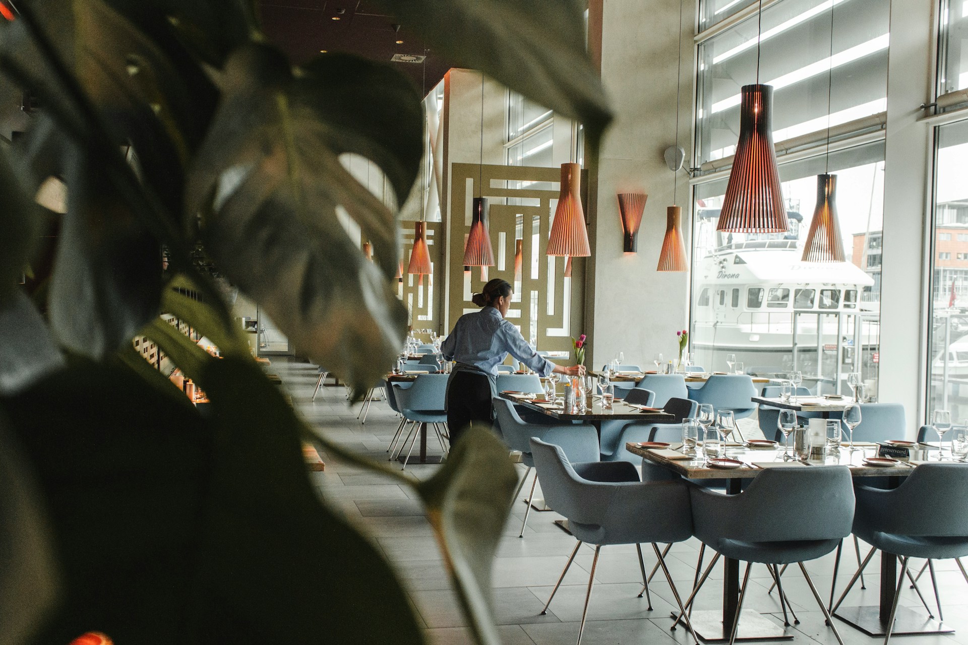 Creative Ideas for Retail Space Decorations That Attract Customers