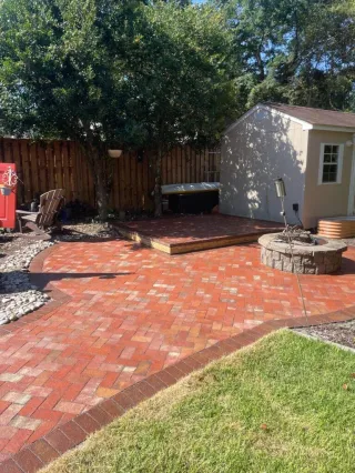 When Is the Best Time of Year to Pressure Wash A House?