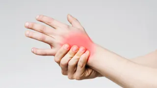 Managing Carpal Tunnel Syndrome: When to Seek Diagnostic Testing