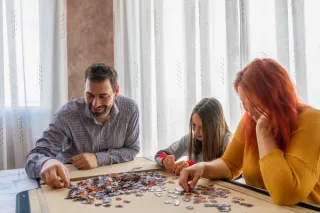 🤝 5 Fun Ways to Make Puzzling Social (And Even More Enjoyable)