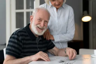 🌱 Stronger Every Day: How Puzzling Helps Seniors Build Resilience and Adaptability