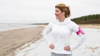 Embrace a Healthy New Year: 8 Resolutions for Wellness in 2024